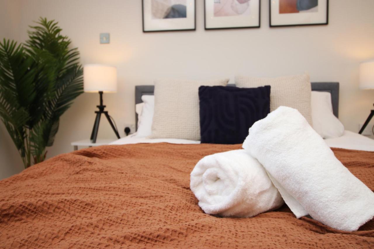 The Skyline - Luxury City Centre Flat With Designated Parking Cardiff Exterior photo