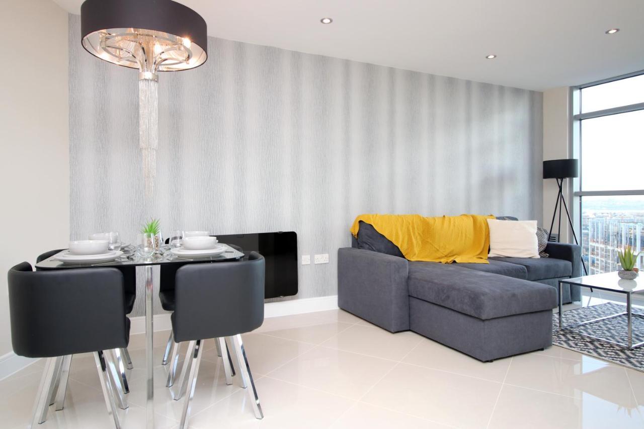 The Skyline - Luxury City Centre Flat With Designated Parking Cardiff Exterior photo