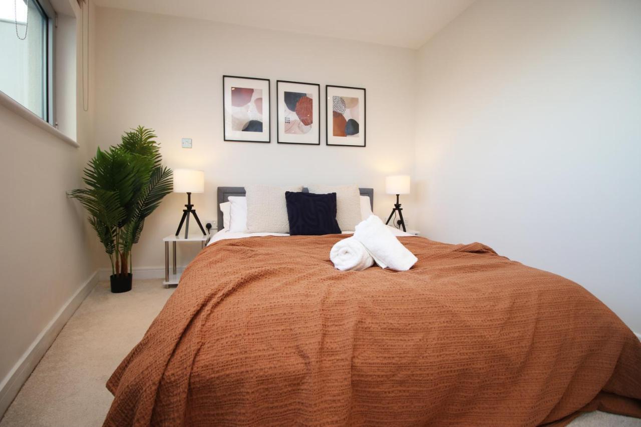 The Skyline - Luxury City Centre Flat With Designated Parking Cardiff Exterior photo