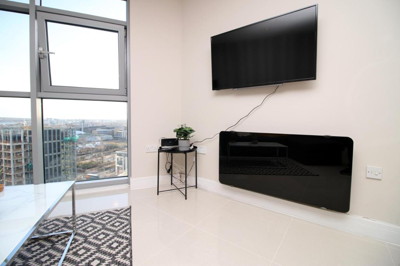 The Skyline - Luxury City Centre Flat With Designated Parking Cardiff Exterior photo